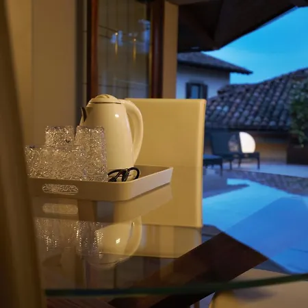 阿尔伯格安提卡洛坎达酒店 3* 克卢索内