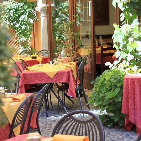 فندق Antica 3*