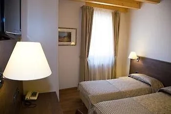 Hotel Antica 3*